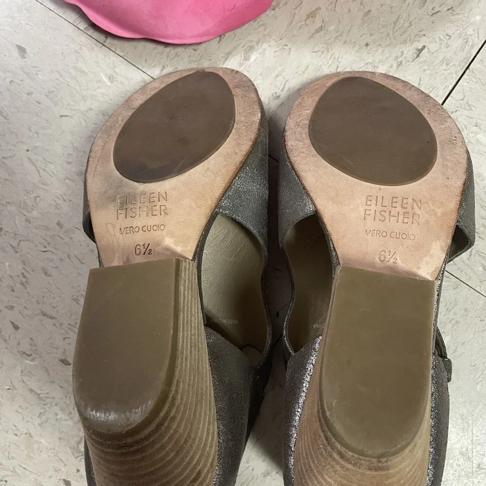 EILEEN FISHER Iris Metallic Leather Ankle Strap Block Heel Sandals Womens Sz 6.5